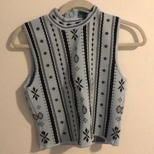 Thick patterned crop top